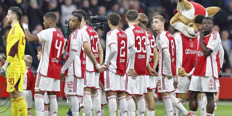 Phong cách chơi và chiến lược tấn công của Ajax Amsterdam